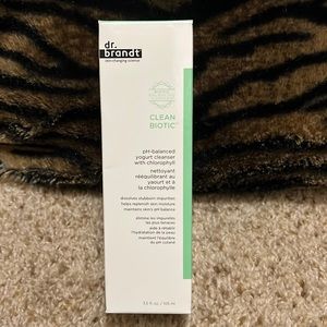 Dr. Brandt Clean Biotic Yogurt Cleanser
